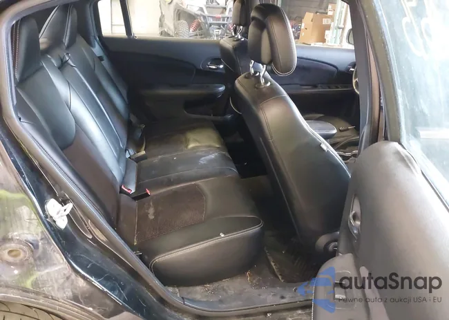 1C3CCBCG4DN743766: 42677545