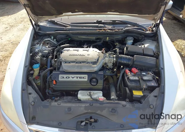 1HGCM66567A087786: 42677639