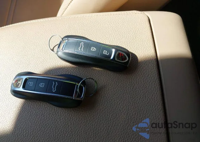 WP1AB2AY5MDA27111: 42676924