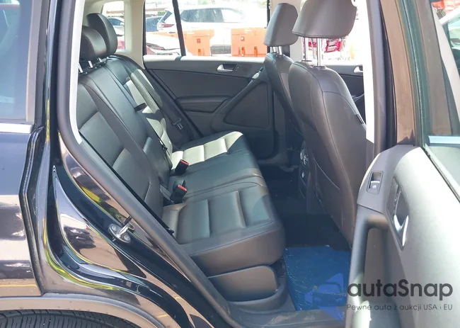 WVGAV7AX1FW574781: 42677011