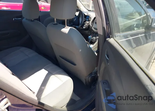 1G1JC5SH1F4161365: 42677059