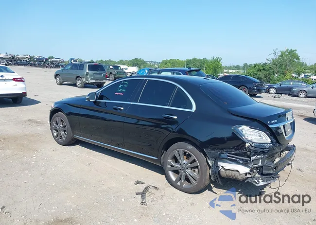 W1KWF8EB1MR612586: 42677062