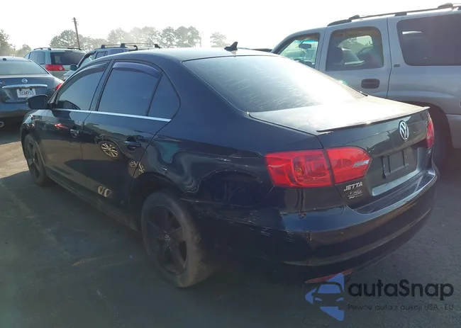 3VWLL7AJXEM393639: 42677223