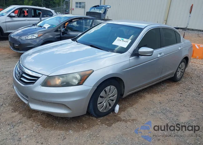 1HGCP2F37CA019067: 42678449