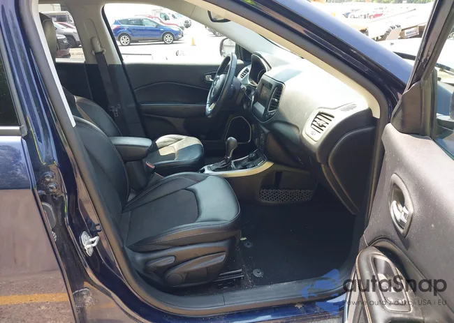 3C4NJDBB1LT116744: 42678562