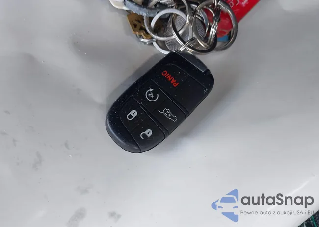 1C4RJFAG5JC215683: 42678779