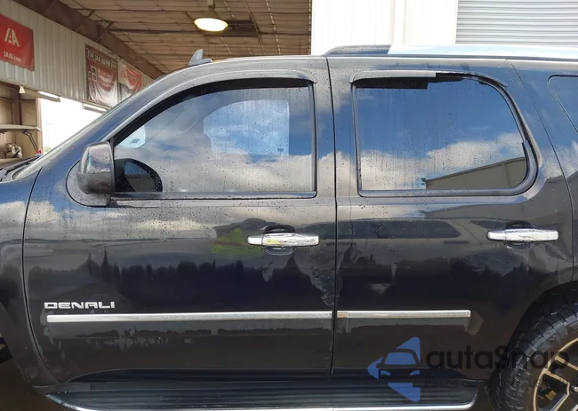 1GKS1EEF5BR217885: 42677952