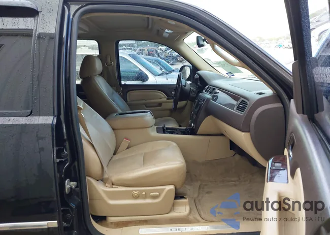 1GKS1EEF5BR217885: 42677952