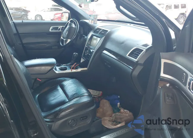 1FMHK7F83CGA52832: 42678019