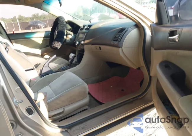 1HGCM56384A144073: 42678061