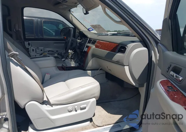 1GNFC16Y78R199812: 42678173