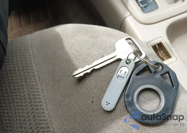 2T1BR12E81C475853: 42679540