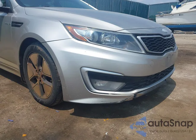 KNAGM4AD8D5045320: 42679601