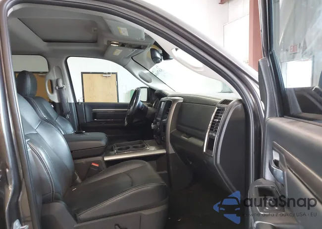 1C6RR7HTXES442792: 42679684