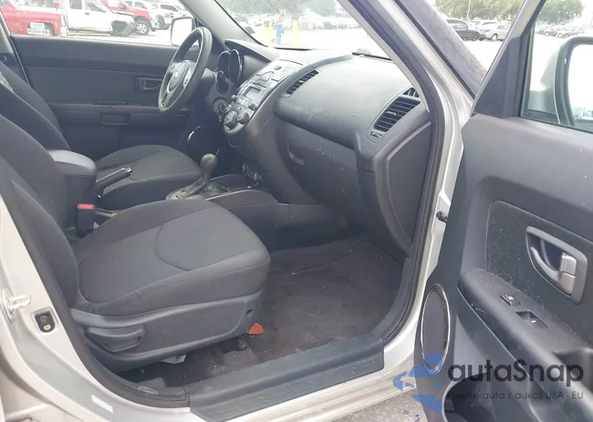 KNDJT2A20B7707620: 42679701