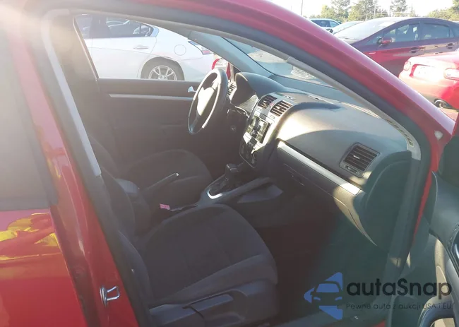 3VWMM71K39M260401: 42679716