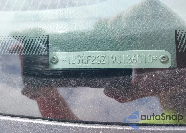 1B7KF23Z1WJ136010: 42679784