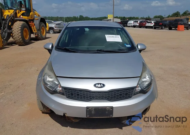 KNADM4A35G6647276: 42680422