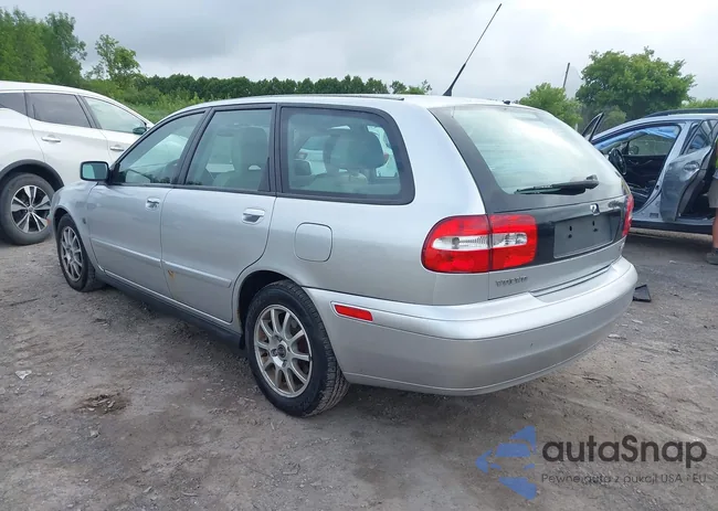 YV1VW27543F006154: 42680517