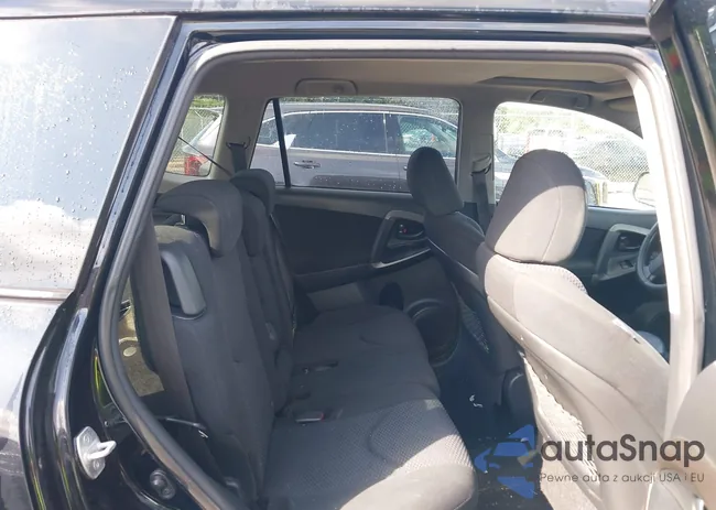 JTMRF4DV2AD039136: 42680548