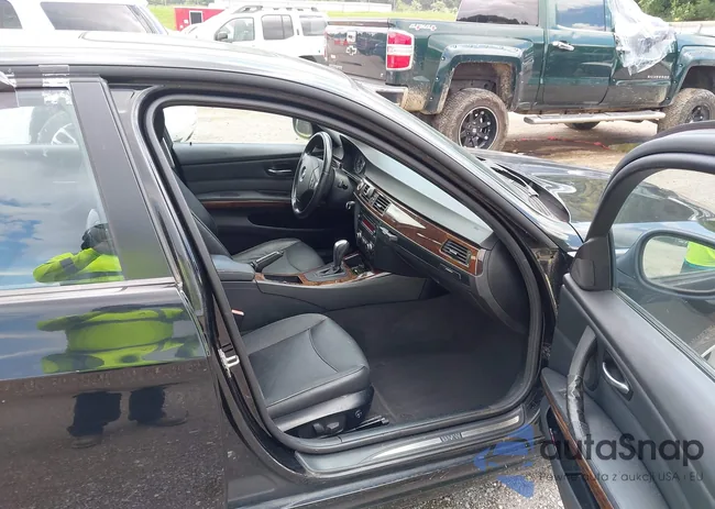 WBAPH7C50BE677673: 42680579