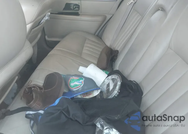 1LNHM81W24Y607979: 42680765