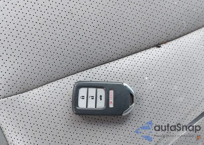 1HGCR2F8XEA105627: 42680801