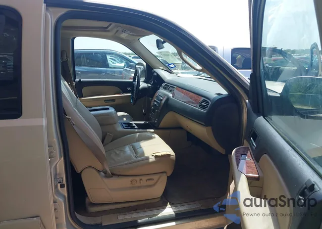 1GNFC16J77R264823: 42680813