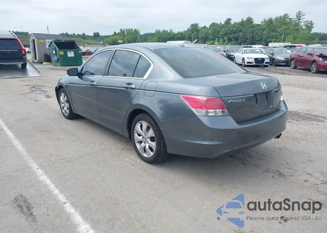 1HGCP2F87AA050313: 42680820