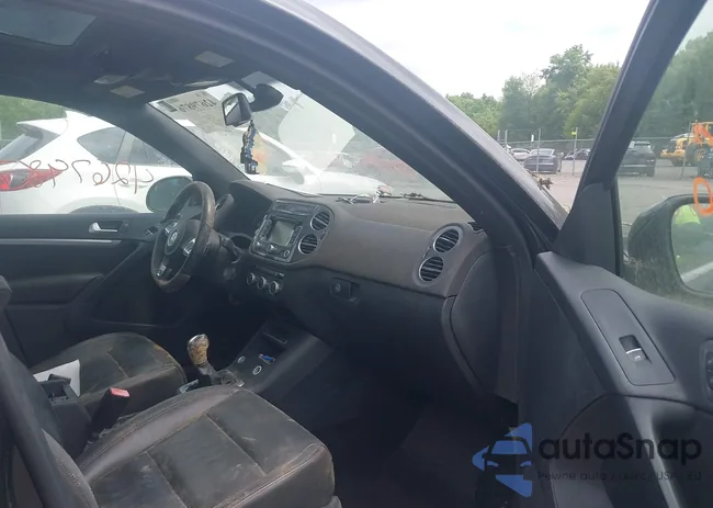 WVGBV3AX6EW074398: 42679876