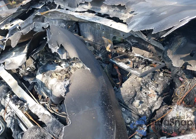 3C4NJDBB9JT245408: 42679987