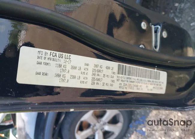 3C4NJDBB9JT245408: 42679987