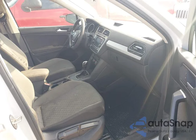 3VV1B7AX8JM156869: 42680161