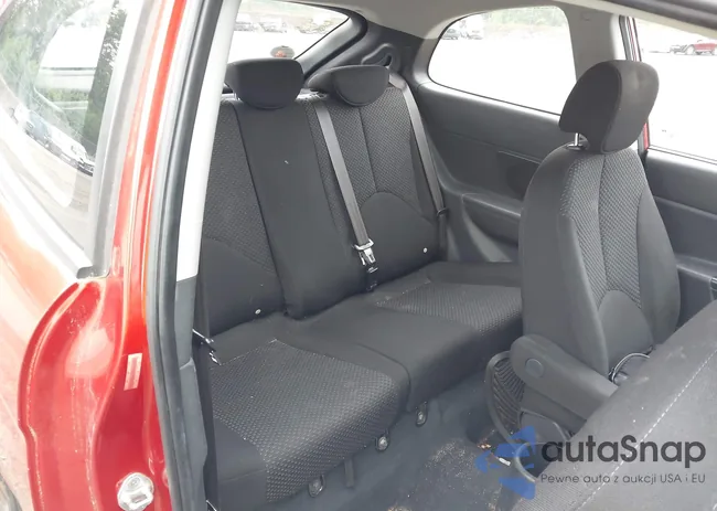 KMHCM36C28U070250: 42680166