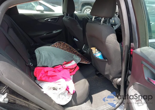 1G1ZD5ST7KF119852: 42680230