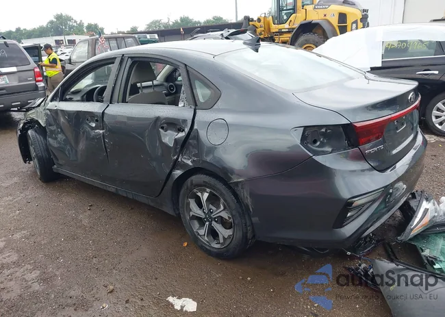 3KPF24AD6ME356768: 42681277