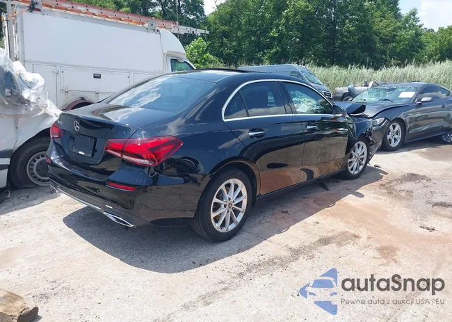 WDD3G4EB8KW034753: 42681278