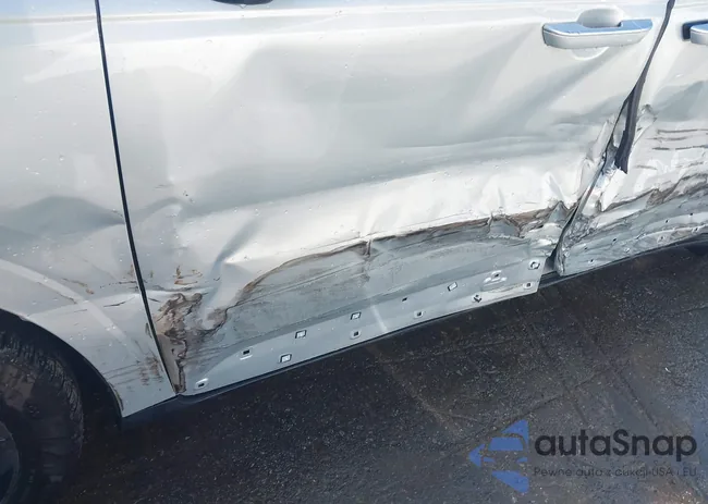 KNDNE5K39S6495259: 42681670