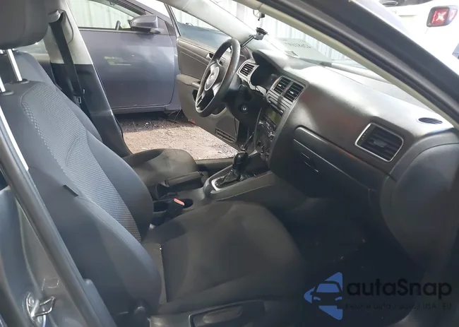 3VW2K7AJ9BM398924: 42681697