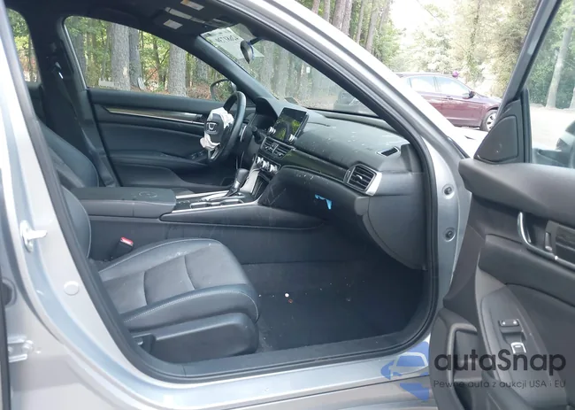 1HGCV1F31NA114064: 42681739