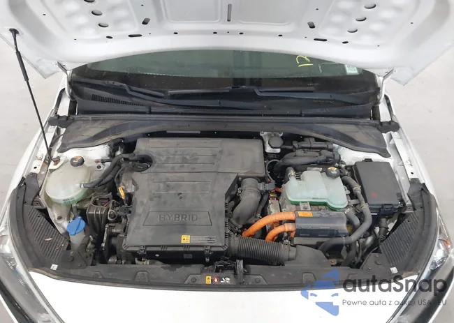 KMHC65LC1HU030557: 42681781