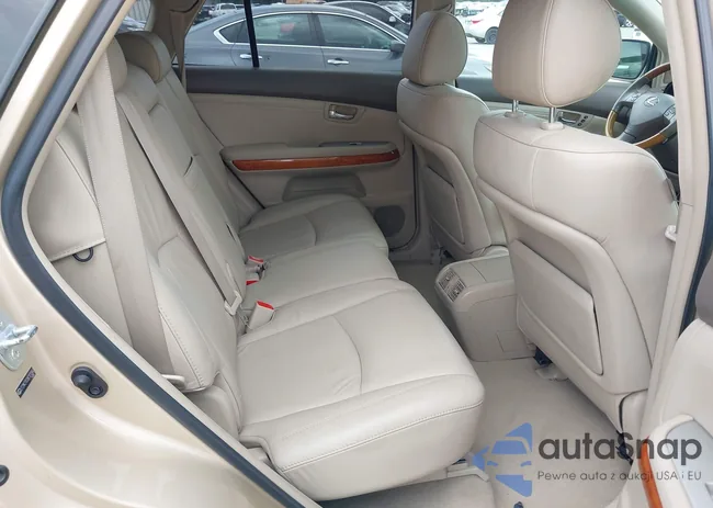 2T2HK31U39C121264: 42680927