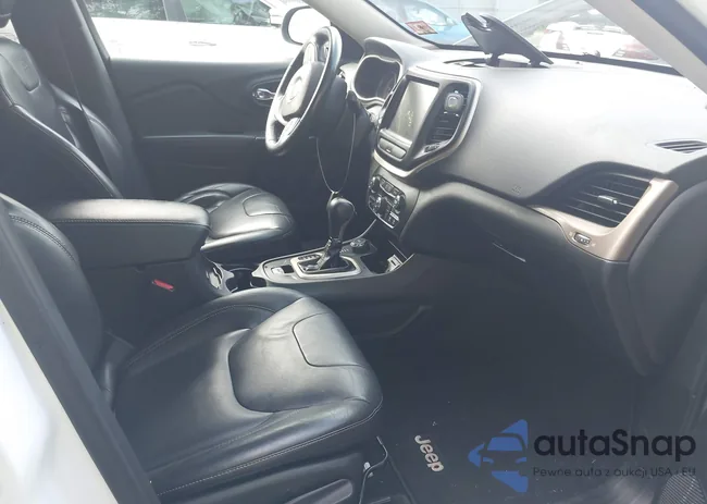 1C4PJMDS8GW123616: 42681148