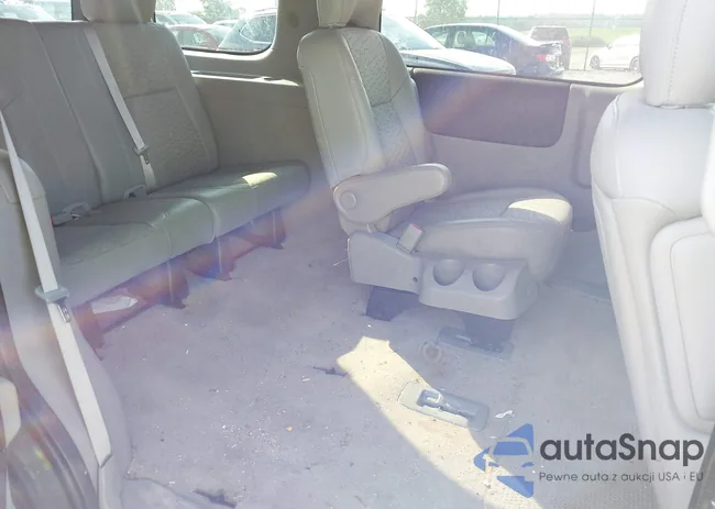 1GNDV33W38D209538: 42681211