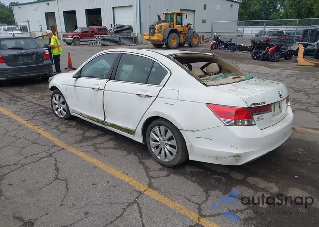 1HGCP2F36CA072391: 42681275