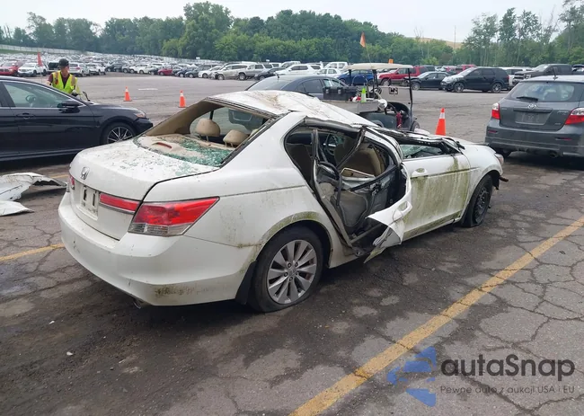 1HGCP2F36CA072391: 42681275