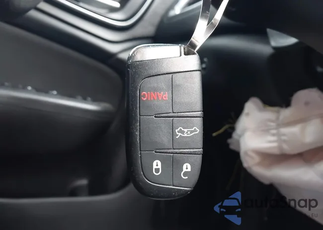 1C3CCCAB5GN104412: 42682517