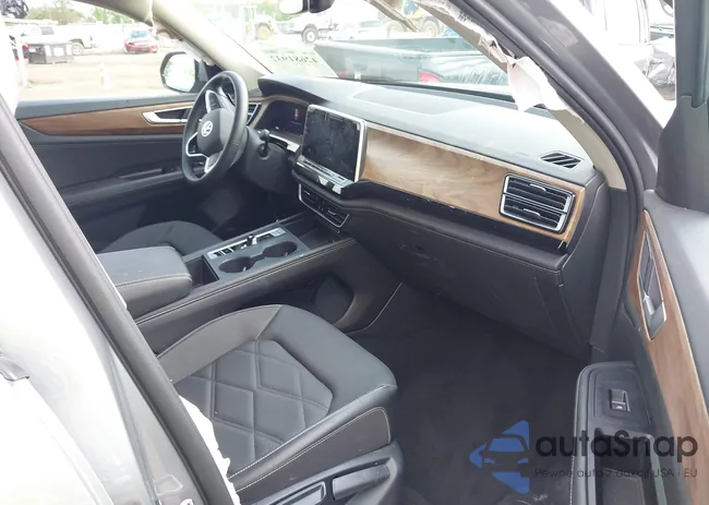 1V2LR2CA1RC593641: 42681932