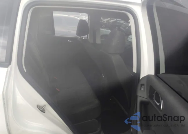 WVGAV7AX5JK004573: 42681936