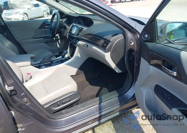 1HGCR2F87GA108245: 42683324